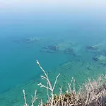 Sortis And Boat 빌라