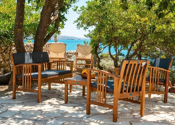 Sortis - For 2 Families And Pets