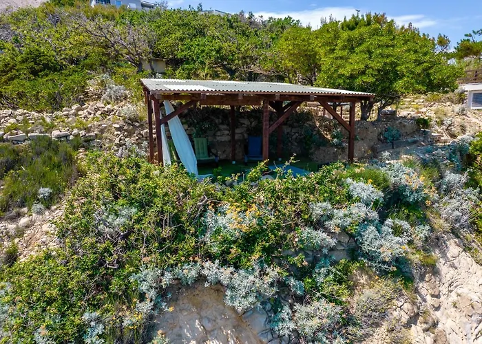 Sortis - For 2 Families And Pets *