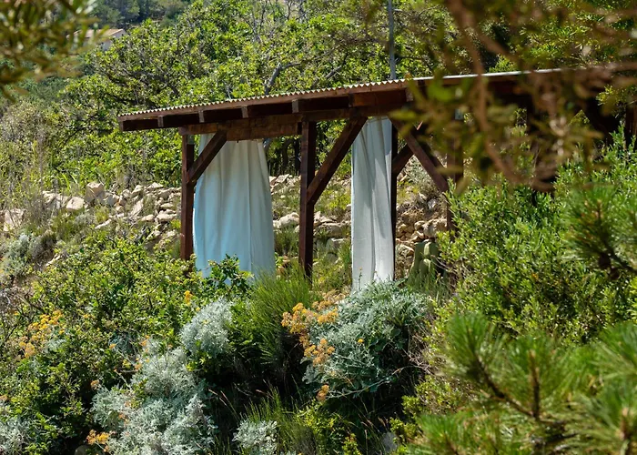 Sortis - For 2 Families And Pets Bosana