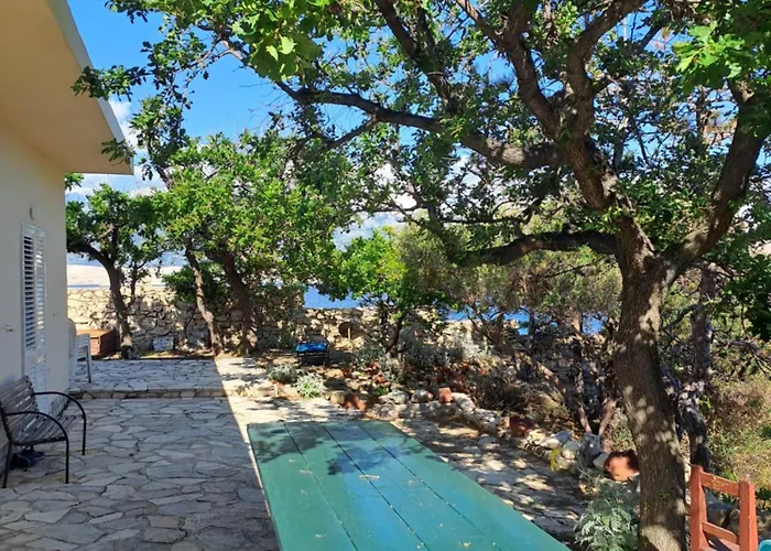 Villa Sortis And Boat *